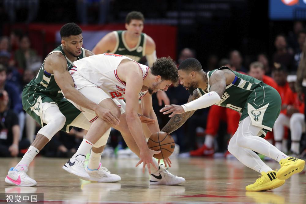 与穆勒比较？埃贝尔：他的维基百科翻35页才能看完，我就一页.