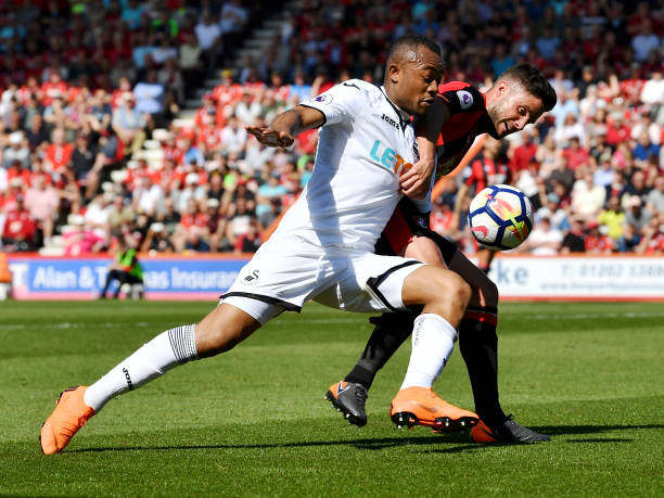 队报：此前姆巴佩遭遇食物中毒；养病期间瘦了6公斤.