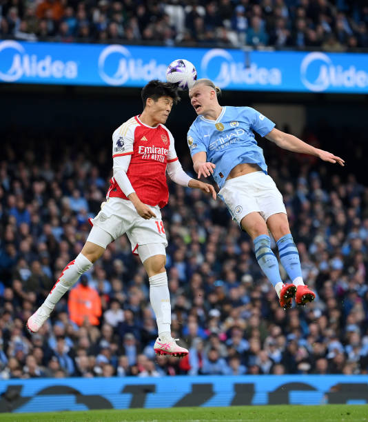 记者：埃弗顿有信心400万镑+奖金签伯恩茅斯门将特拉弗斯.